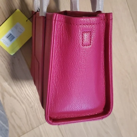 MARC JACOBS The Leather Small Hot Pink Tote Bag NWT - Picture 6 of 14